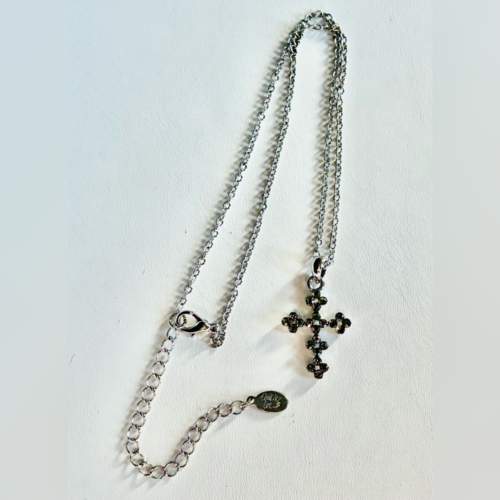 ⛪ Cookie Lee Genuine Crystal Floral Cross Reversible Pendant Necklace